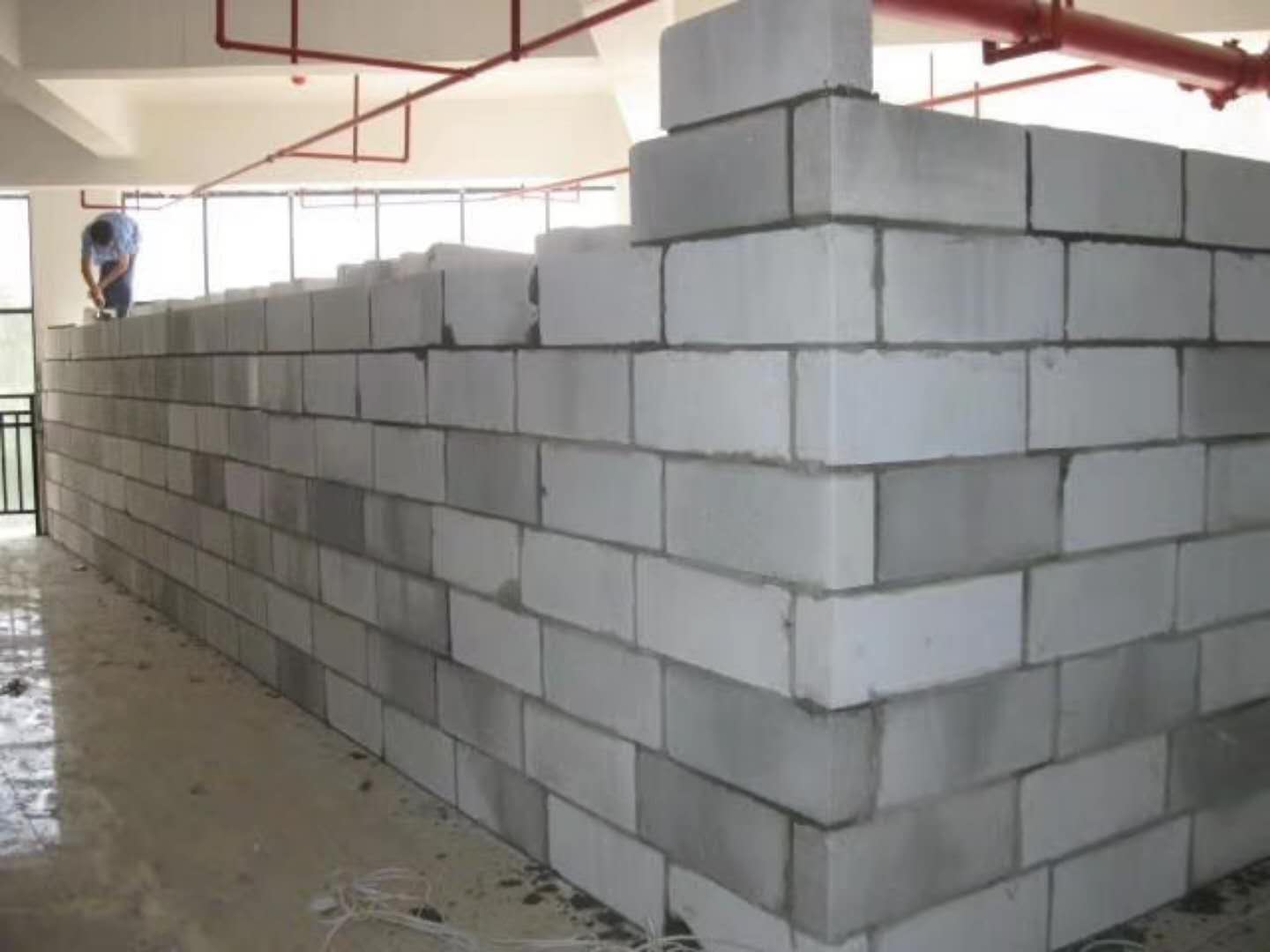 兴宁蒸压加气混凝土砌块承重墙静力和抗震性能的研究
